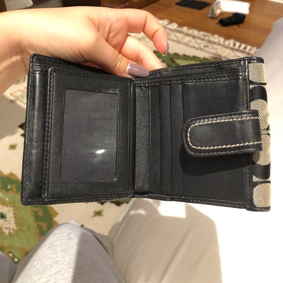 Coach Wallet - Picture 6 of 6